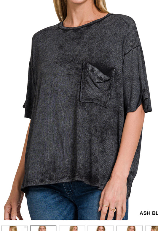 Ribbed cuffed short sleeve top